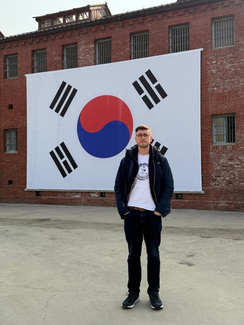 Jamie Blair in Seoul at night